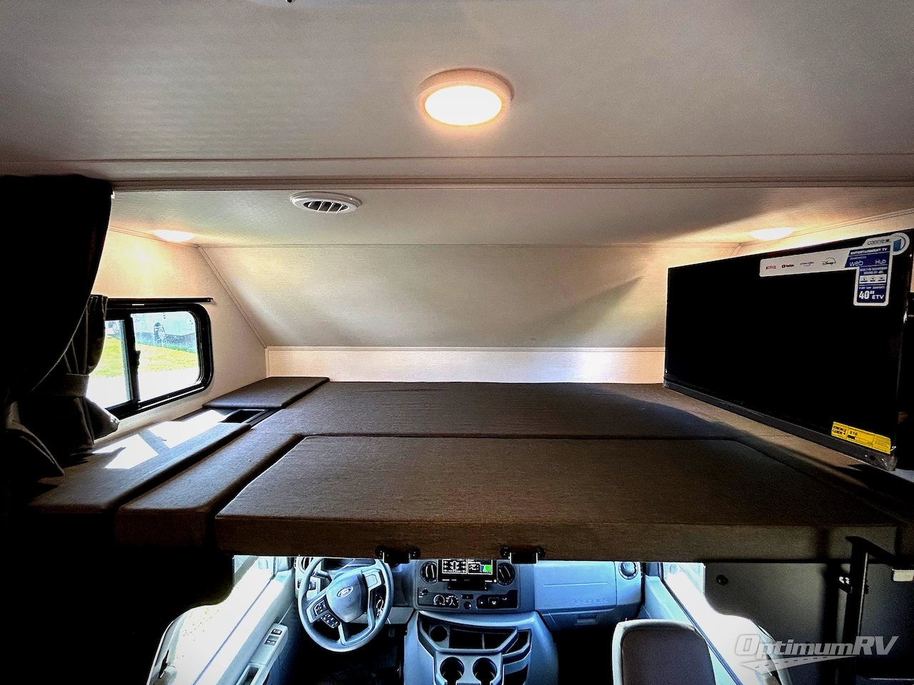 2026 Forest River Sunseeker Classic 2440DS Photo 11
