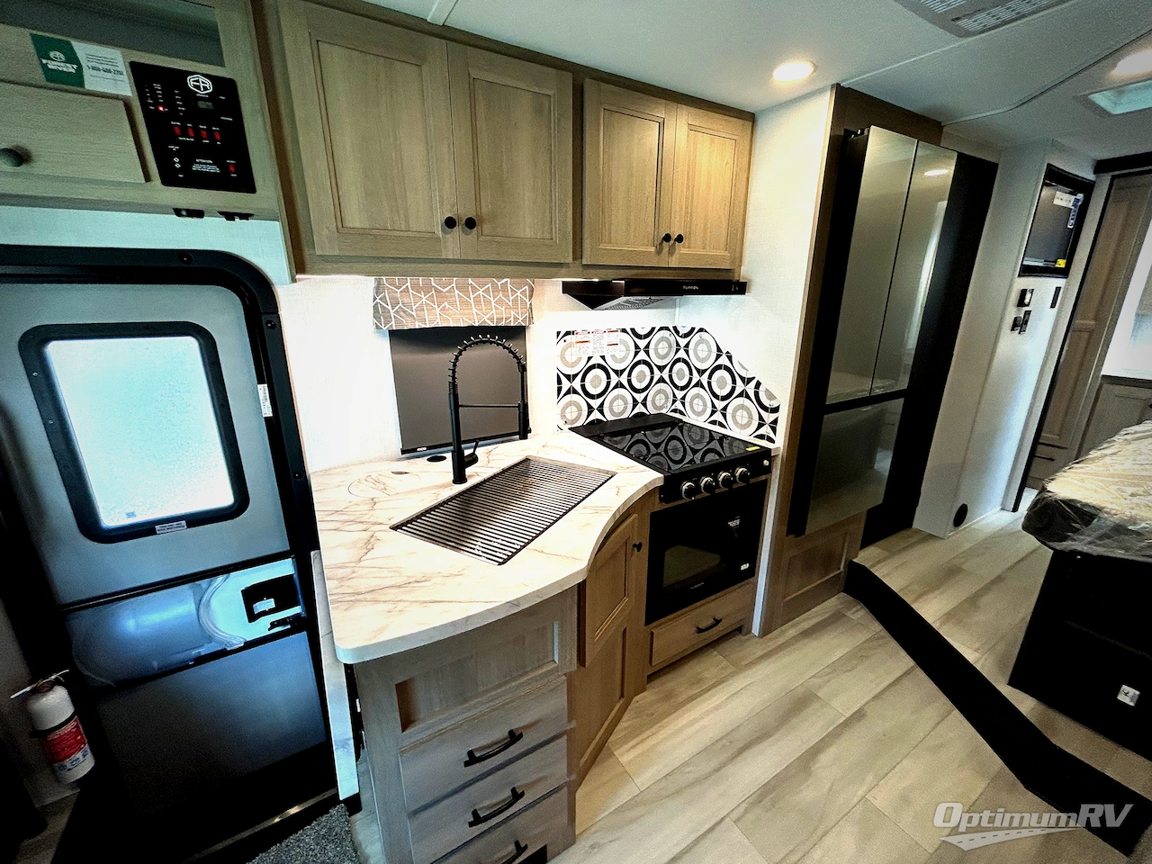 2026 Forest River Sunseeker Classic 2440DS Photo 12