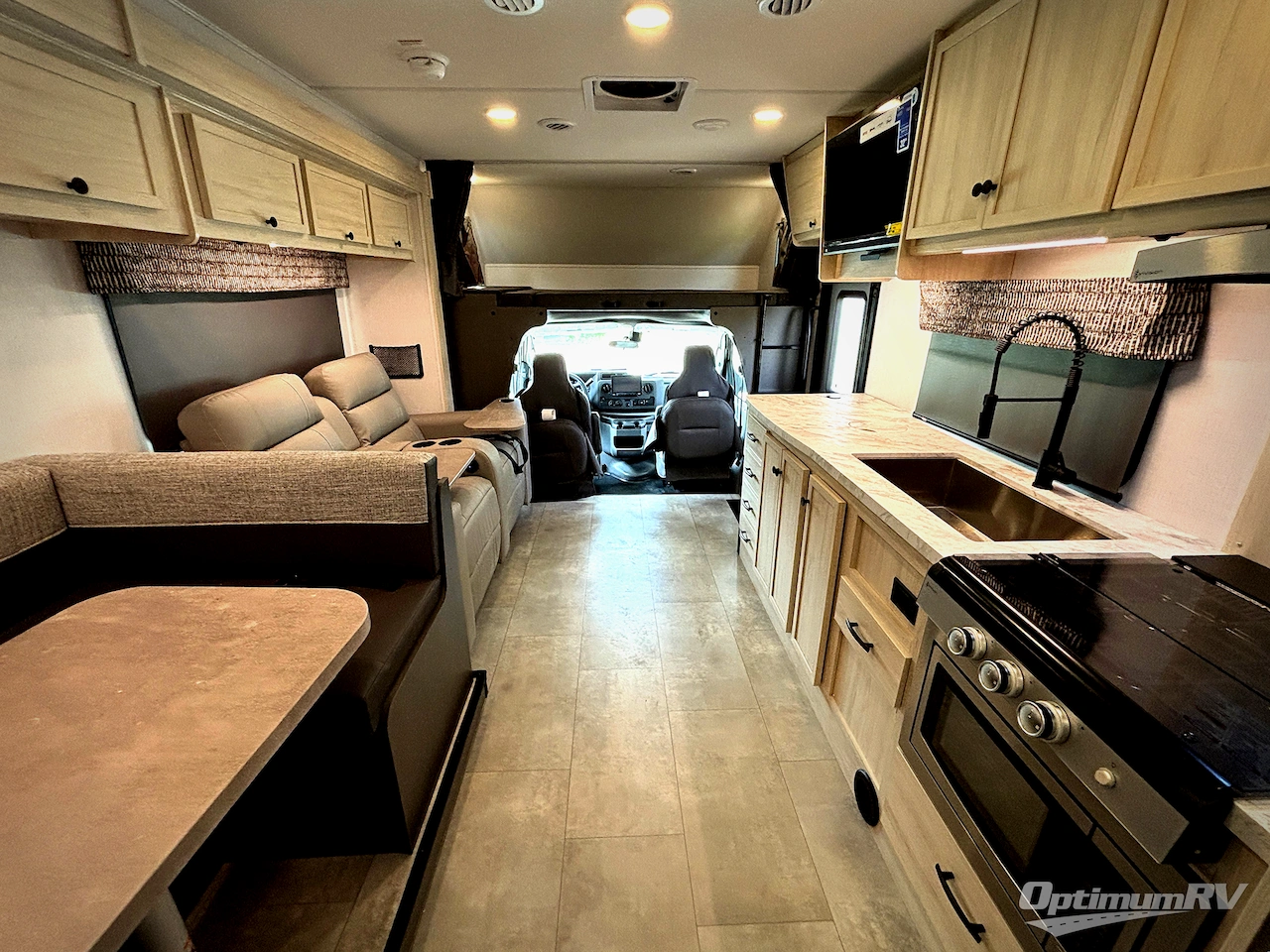 2027 Forest River Sunseeker 3010DS Photo 5