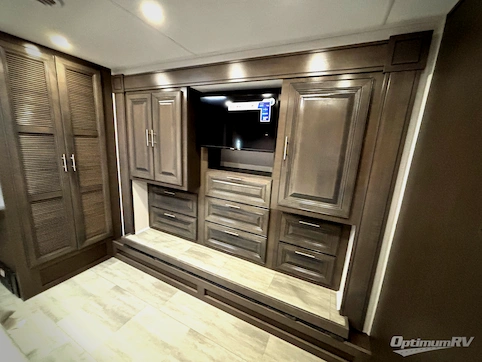 2025 Forest River Georgetown 5 Series 34M5 RV Photo 4