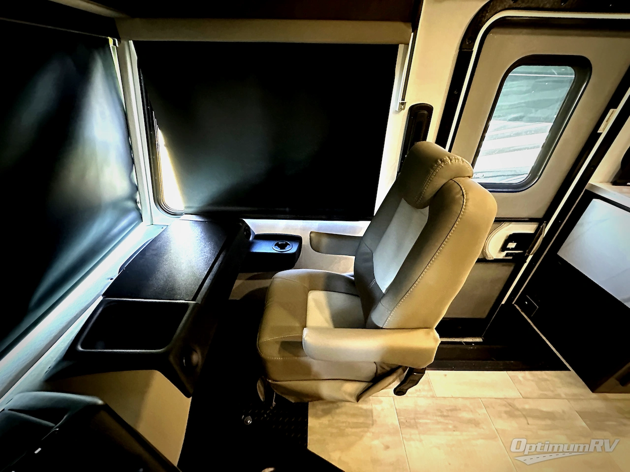 2025 Forest River Georgetown 5 Series 34M5 Photo 5