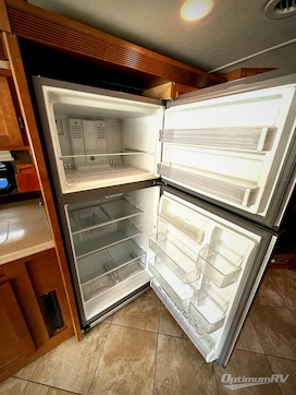 2018 Winnebago Forza 38F RV Photo 3