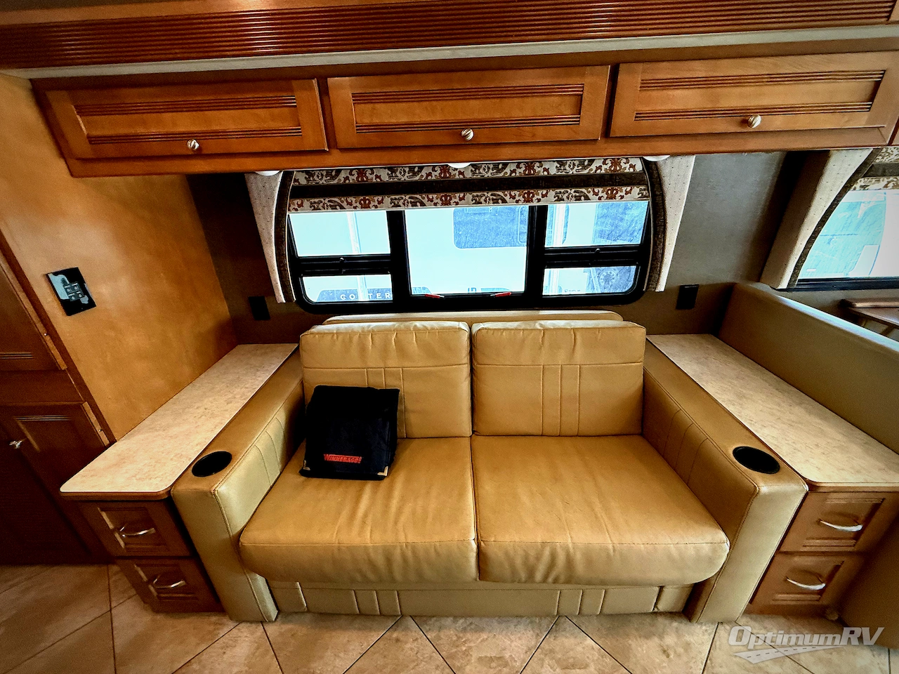 2018 Winnebago Forza 38F Photo 9