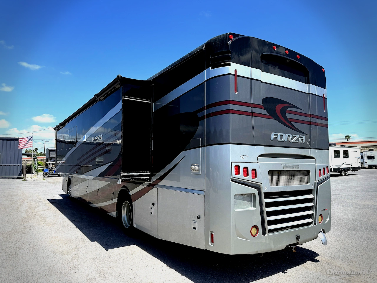 2018 Winnebago Forza 38F Photo 3