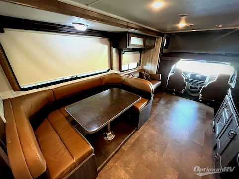 2016 Winnebago Spirit 31K RV Photo 2