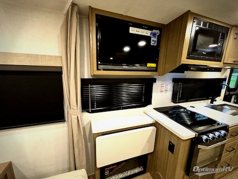 2027 Forest River Flagstaff Micro Lite 22FBS RV Photo 4