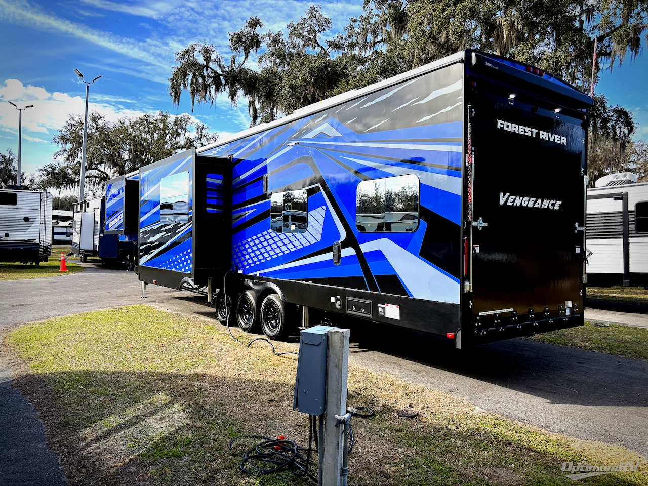 2026 Forest River Cherokee Vengeance 4413 Photo 3