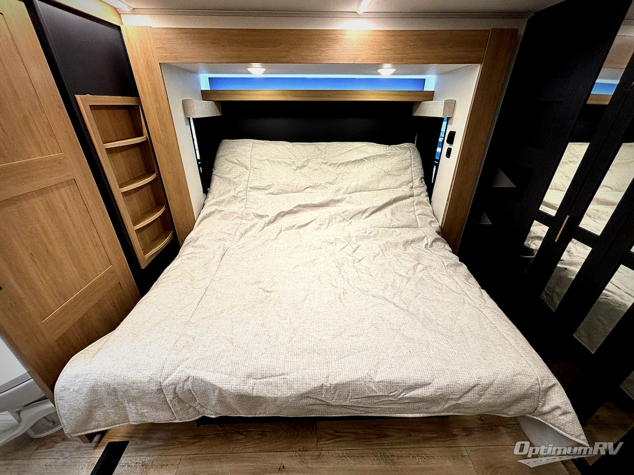 2025 Heartland Cyclone 4014C Photo 9