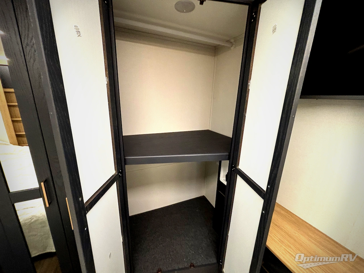 2025 Heartland Cyclone 4014C Photo 11