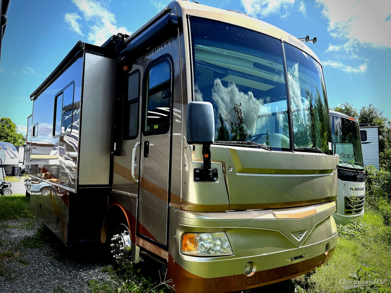 2006 Fleetwood Bounder Diesel 38N Photo 1