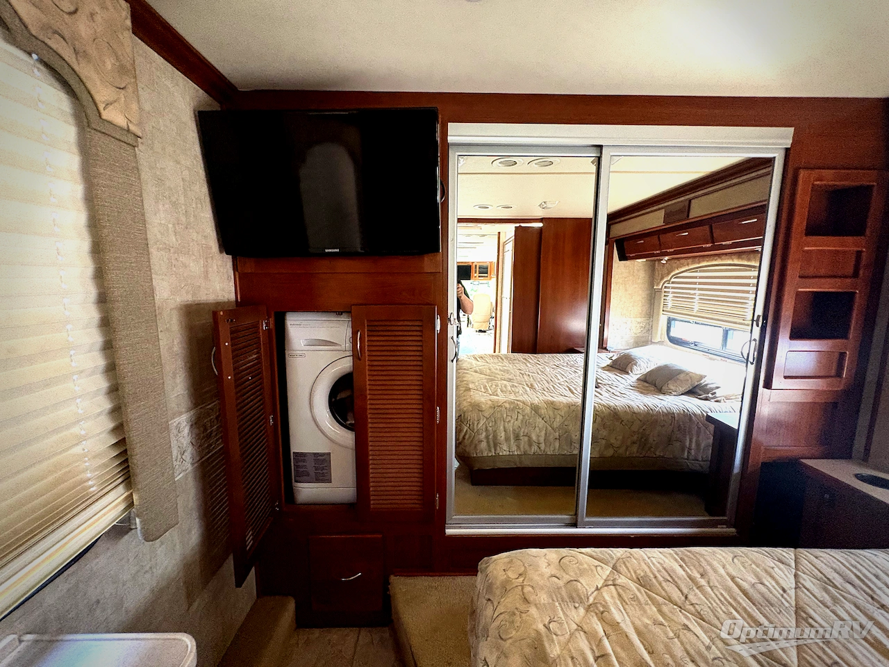 2006 Fleetwood Bounder Diesel 38N Photo 12