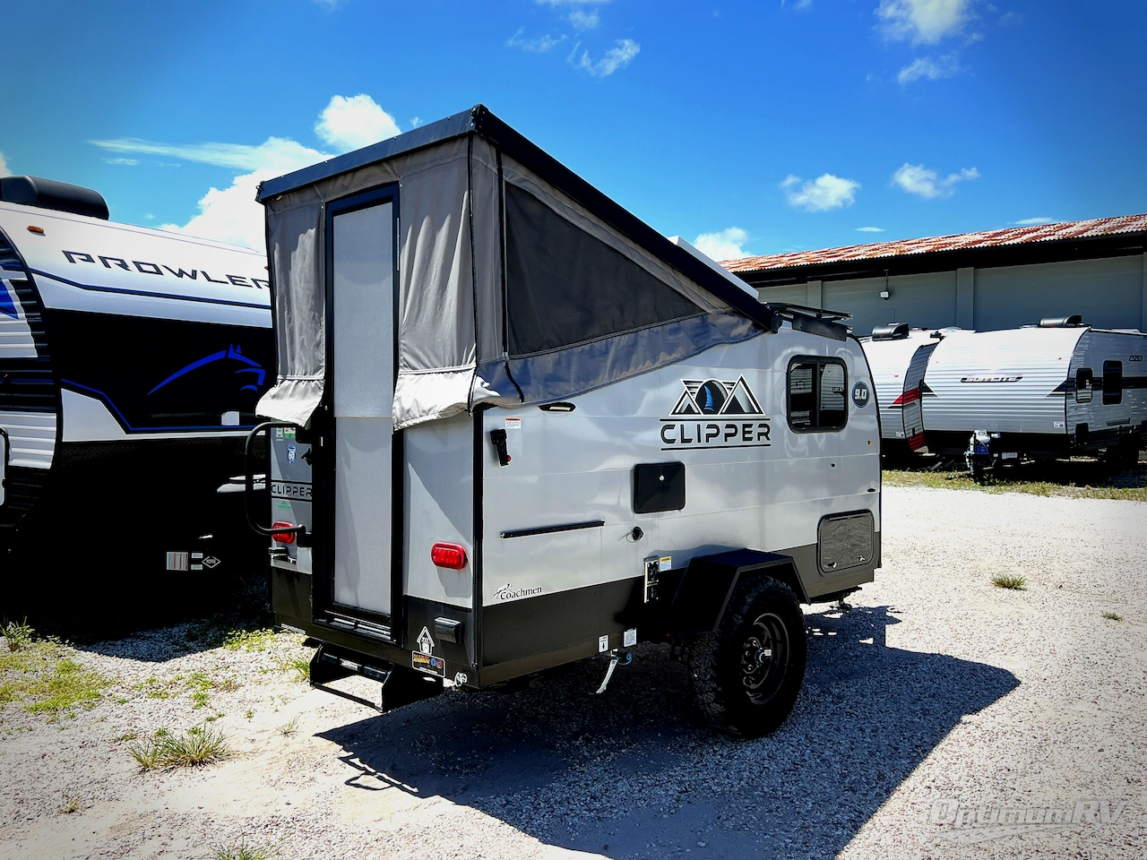 2024 Coachmen Clipper Camping Trailers 9.0 TD Escape Photo 2