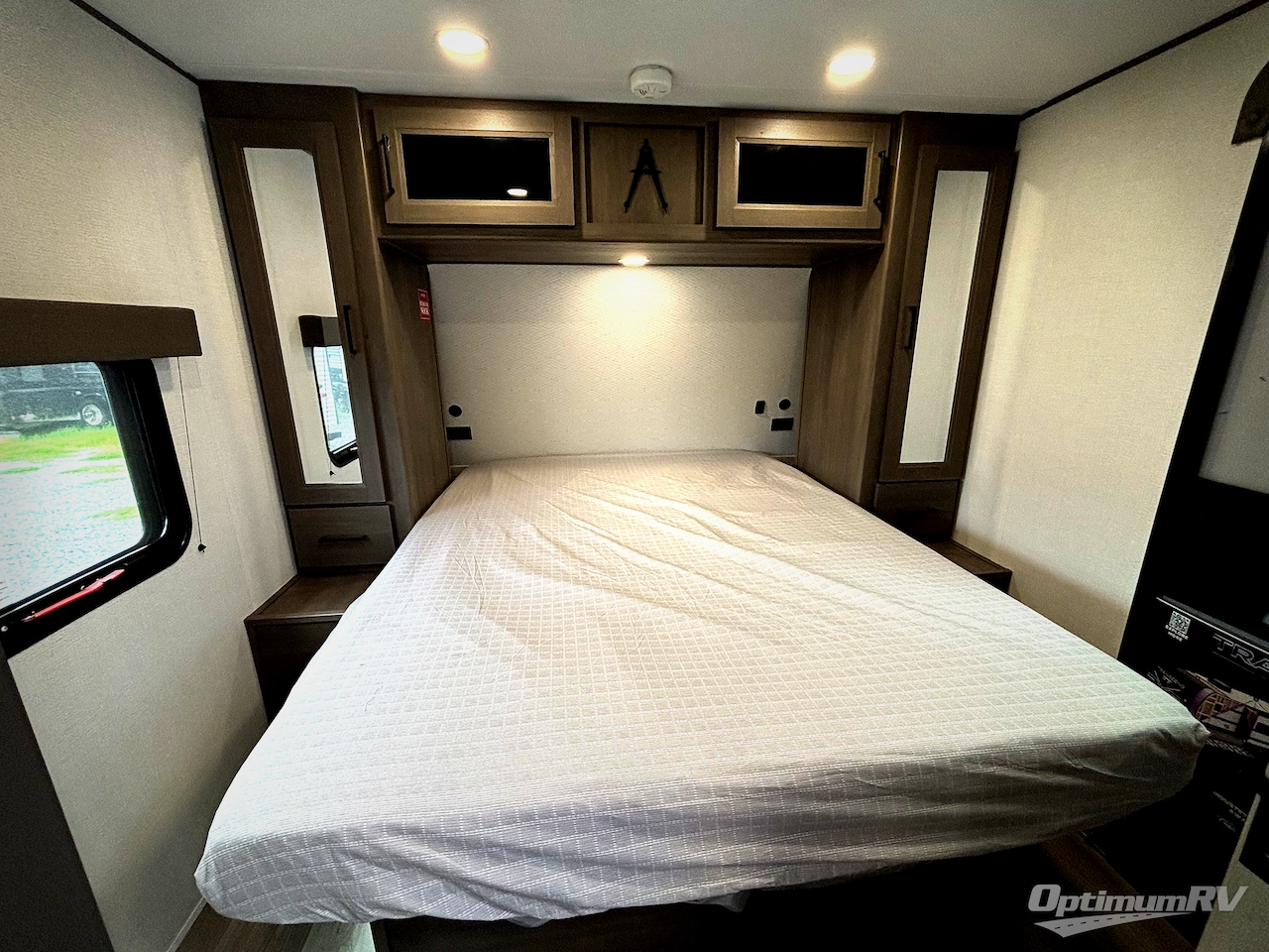 2026 Grand Design Transcend 305BHT Photo 10