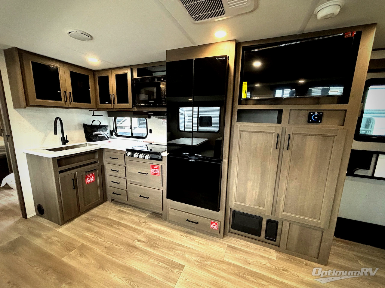 2026 Grand Design Transcend 305BHT Photo 14
