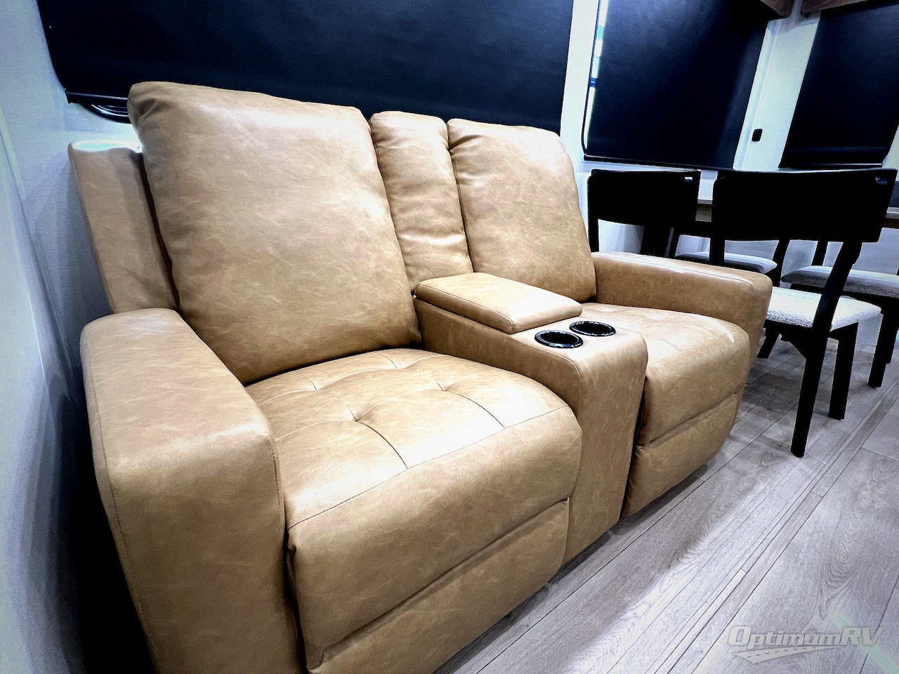 2026 CrossRoads Hampton 37FL Photo 9