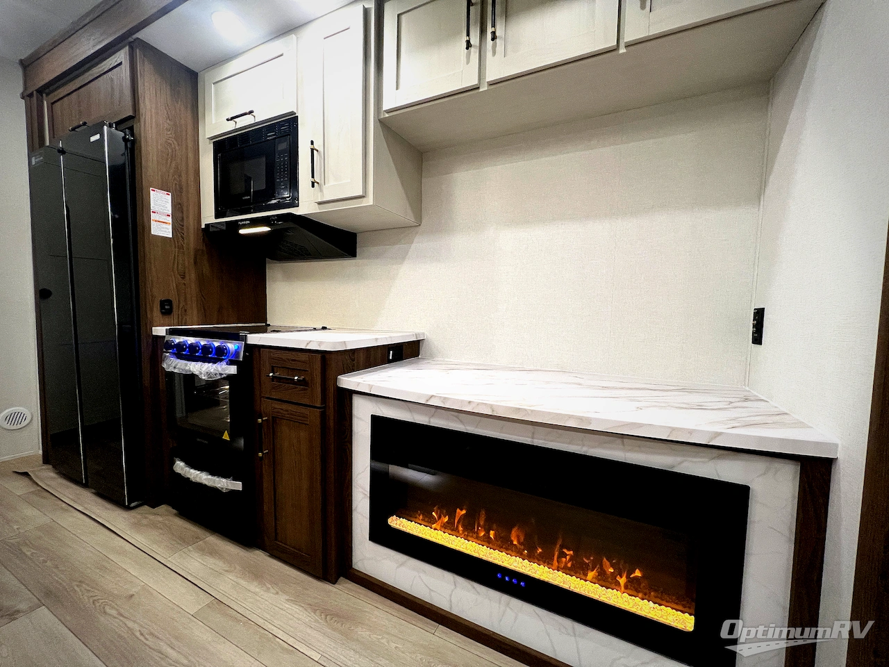 2026 CrossRoads Hampton 37FL Photo 14