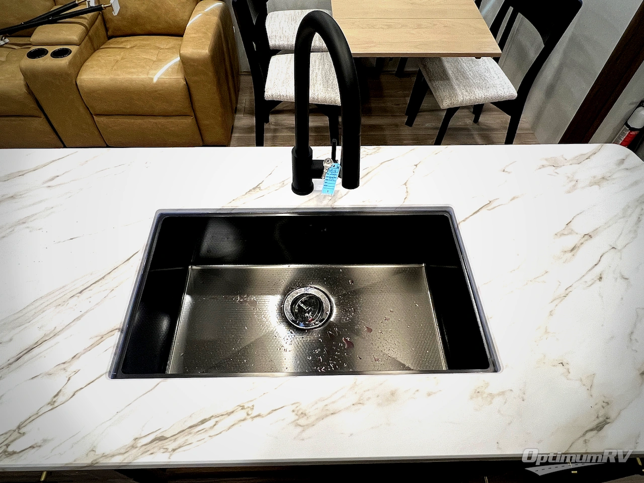 2026 CrossRoads Hampton 37FL Photo 23