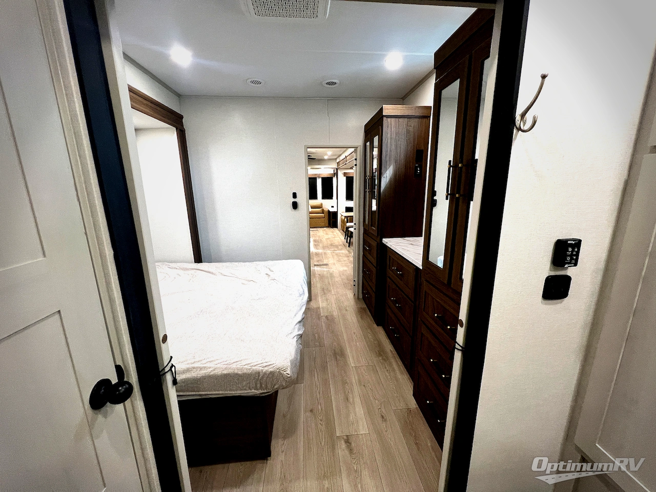 2026 CrossRoads Hampton 37FL Photo 41