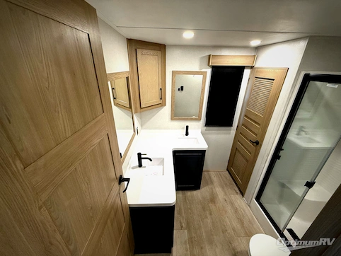 2026 CrossRoads Hampton 410PVL RV Photo 2