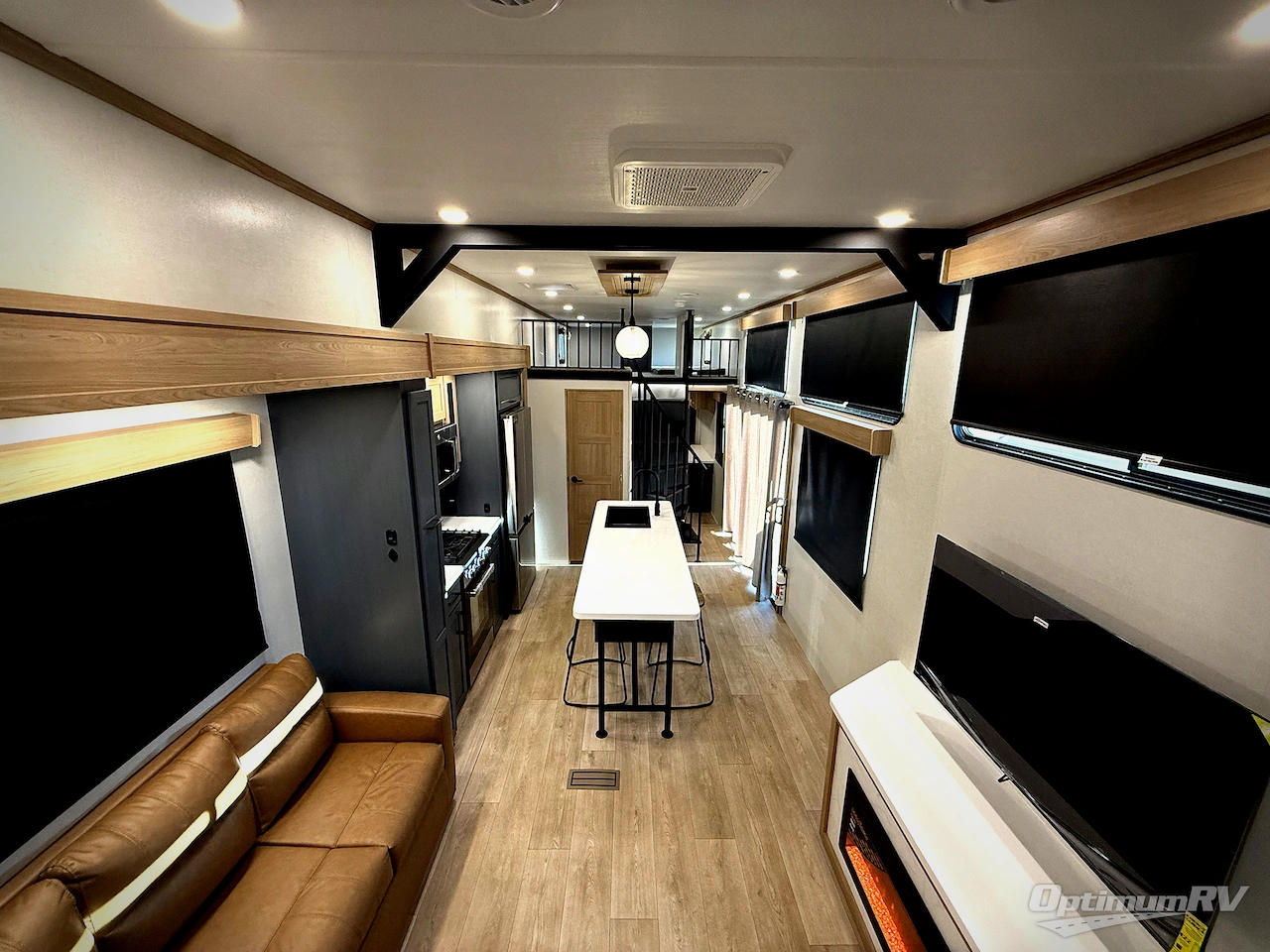 2026 CrossRoads Hampton 410PVL Photo 5