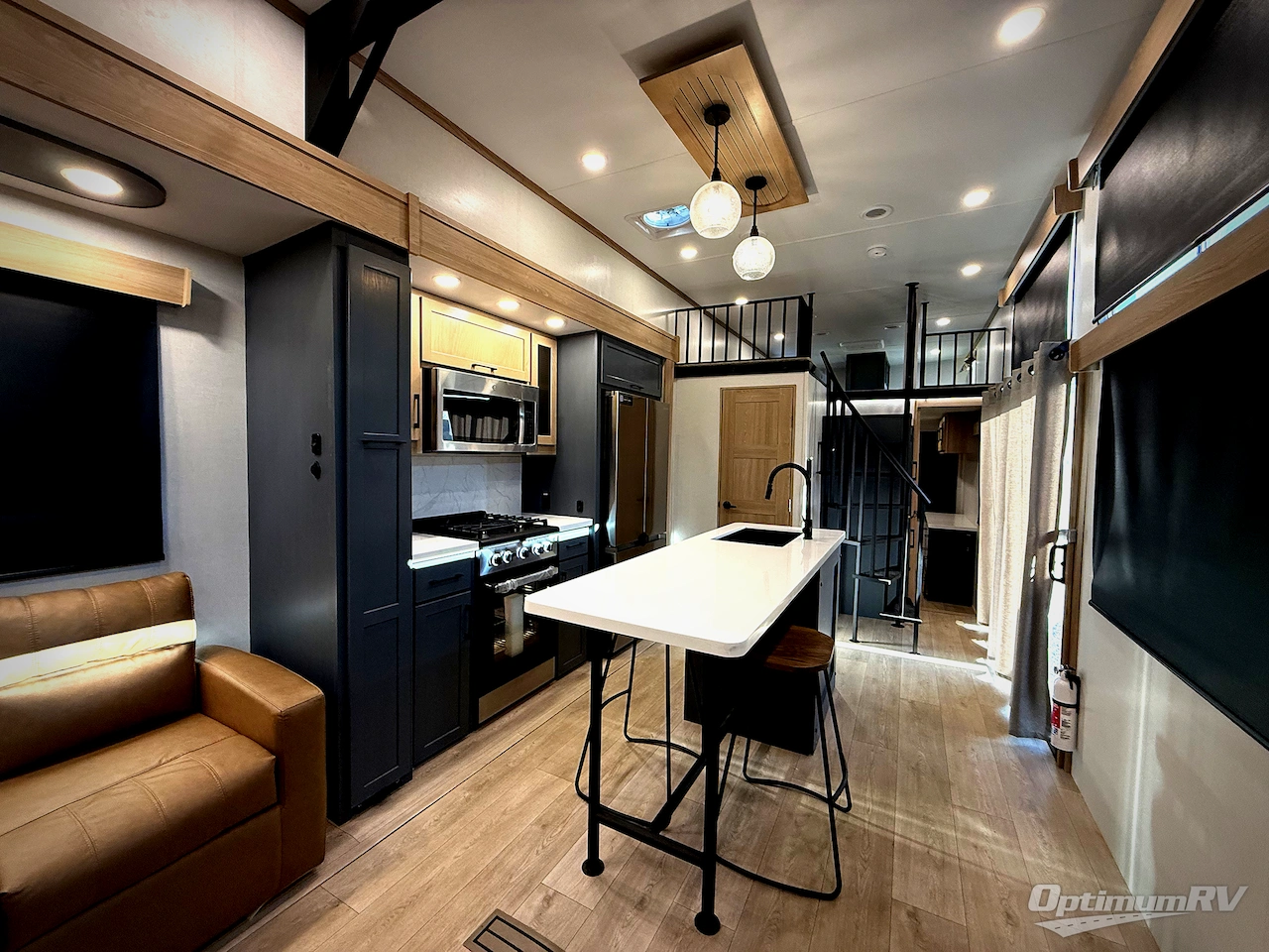 2026 CrossRoads Hampton 410PVL Photo 16