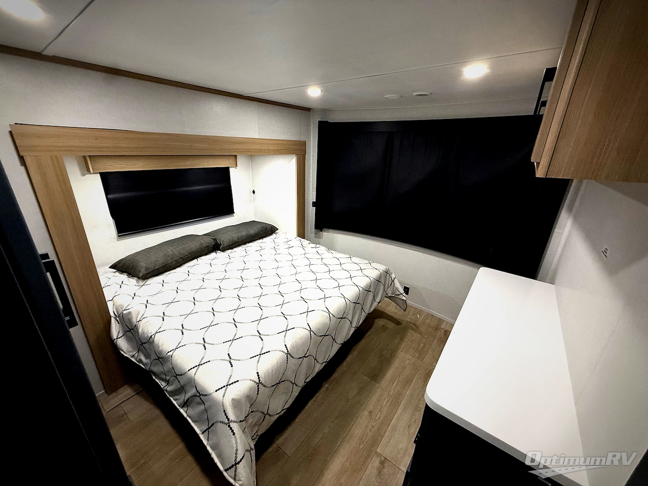 2026 CrossRoads Hampton 410PVL Photo 28