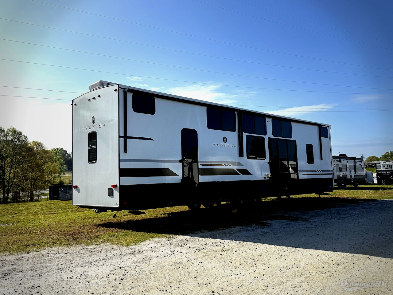 2026 CrossRoads Hampton 410PVL Photo 2