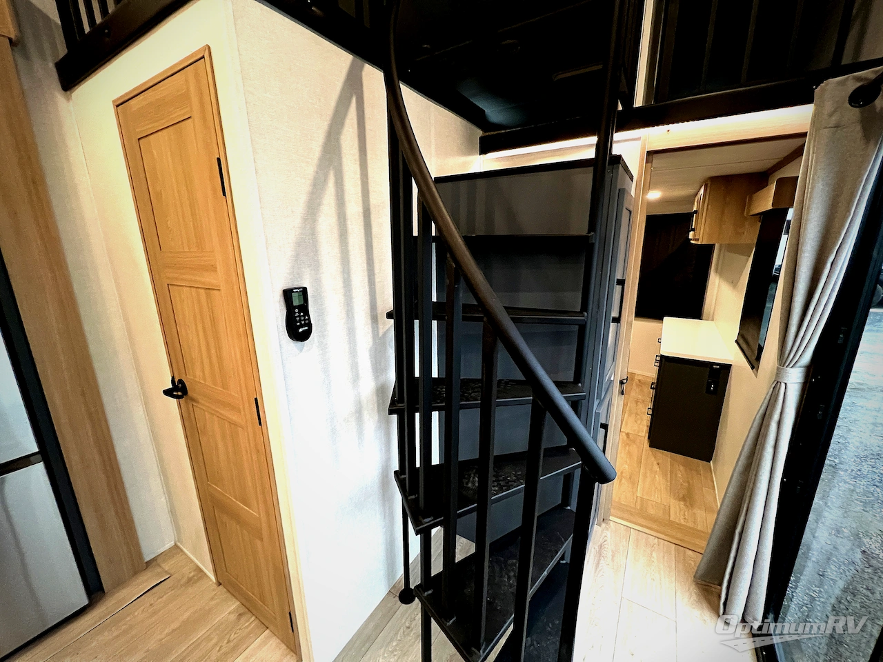 2026 CrossRoads Hampton 410PVL Photo 5