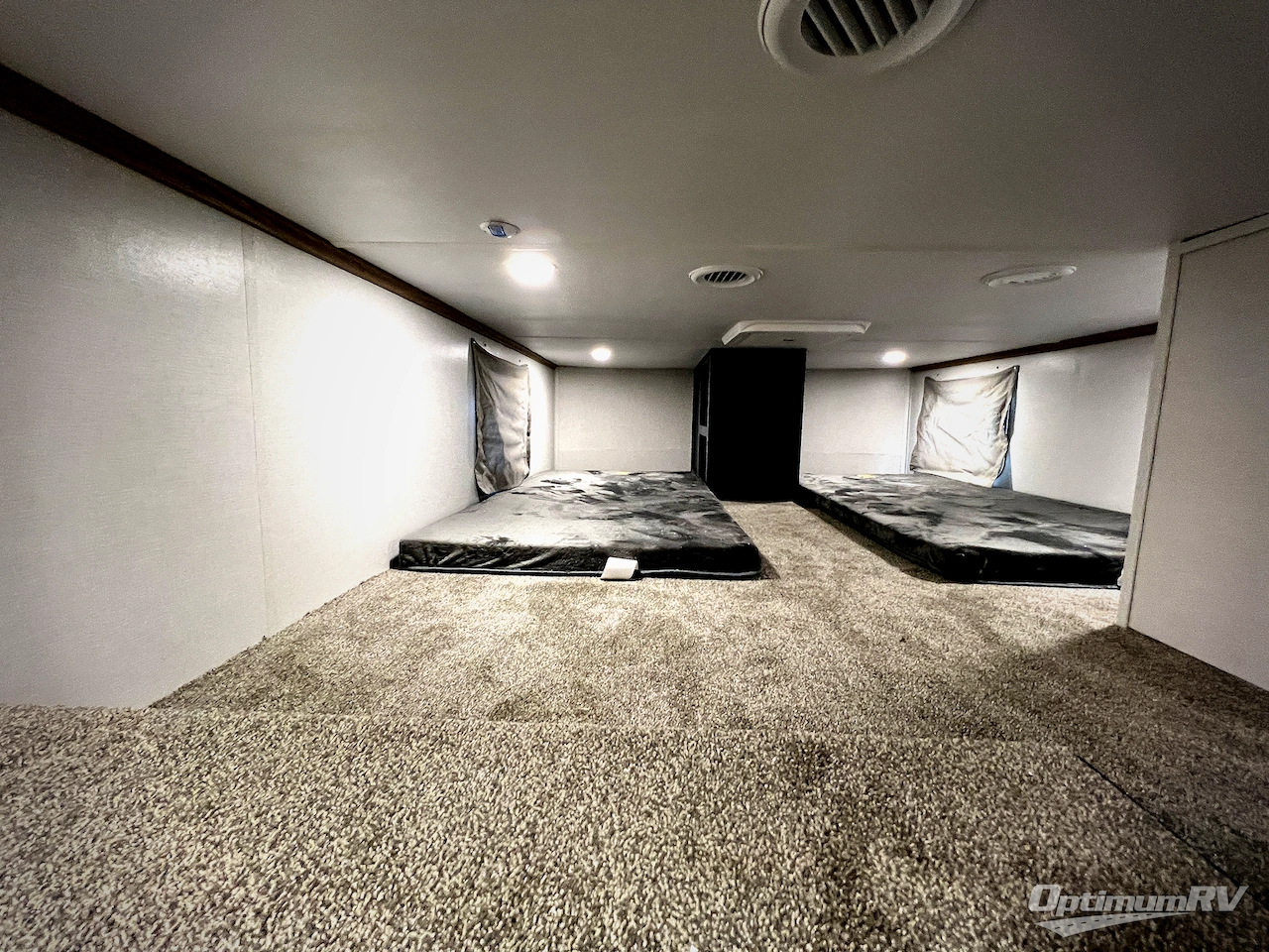 2026 CrossRoads Hampton 410PVL Photo 8