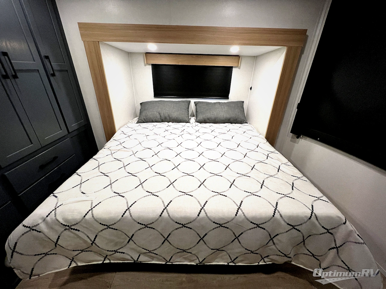 2026 CrossRoads Hampton 410PVL Photo 12