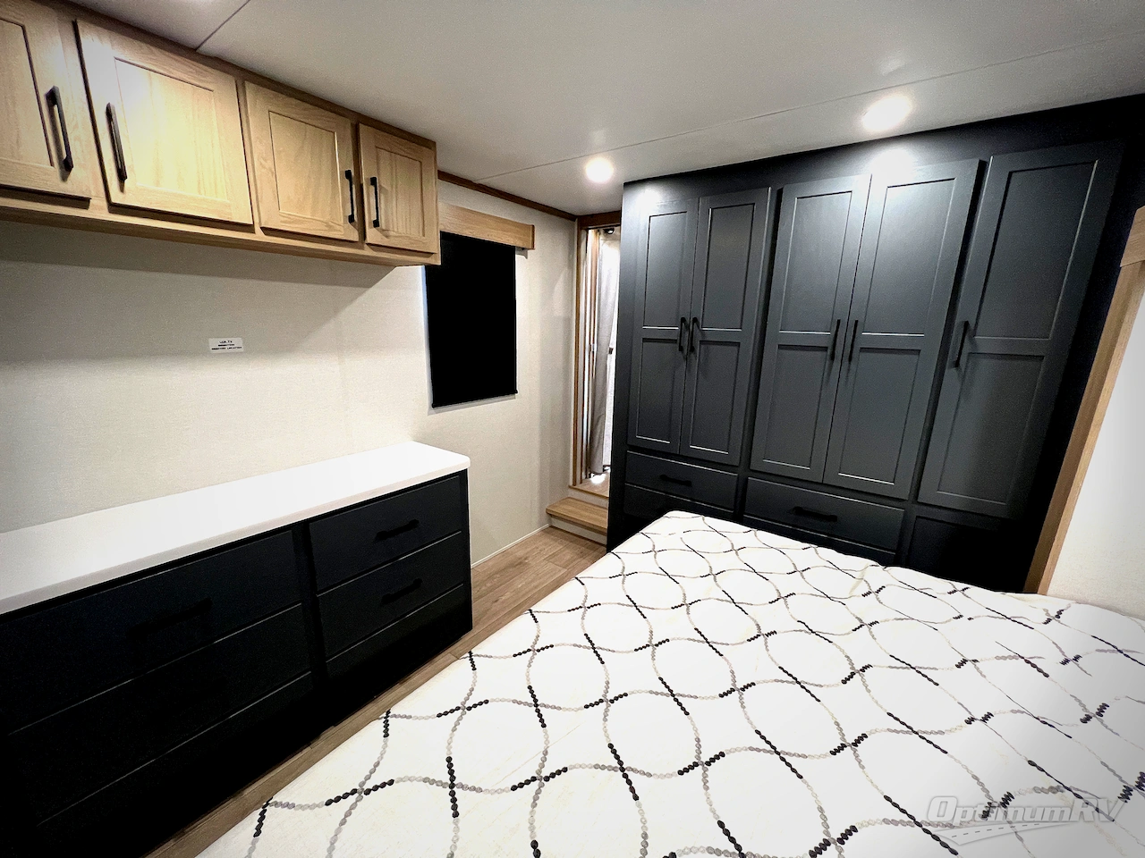 2026 CrossRoads Hampton 410PVL Photo 13