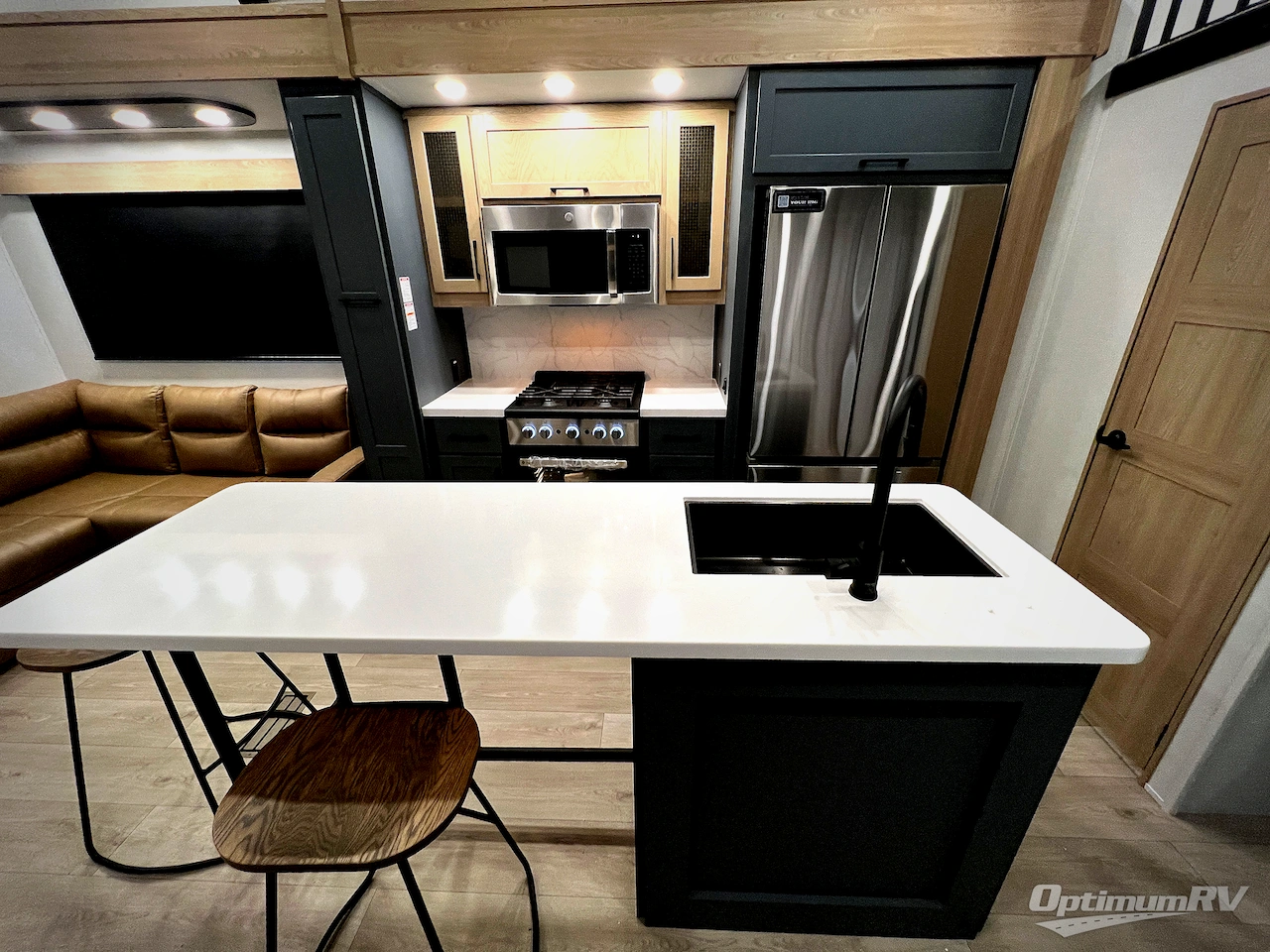 2026 CrossRoads Hampton 410PVL Photo 16