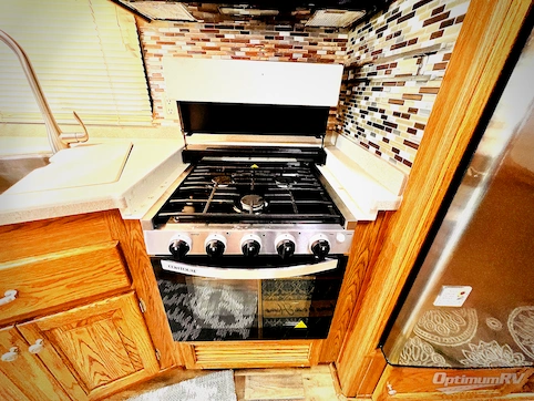 2004 Tiffin Allegro Bay 37DB RV Photo 4
