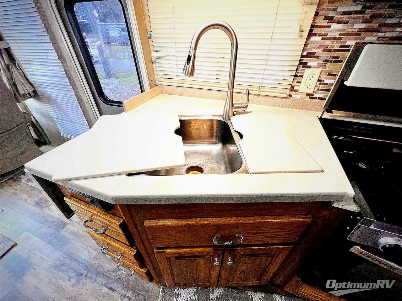 2004 Tiffin Allegro Bay 37DB Photo 12