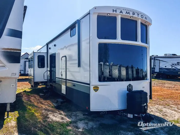 2024 CrossRoads Hampton HP375DBL RV Photo 1