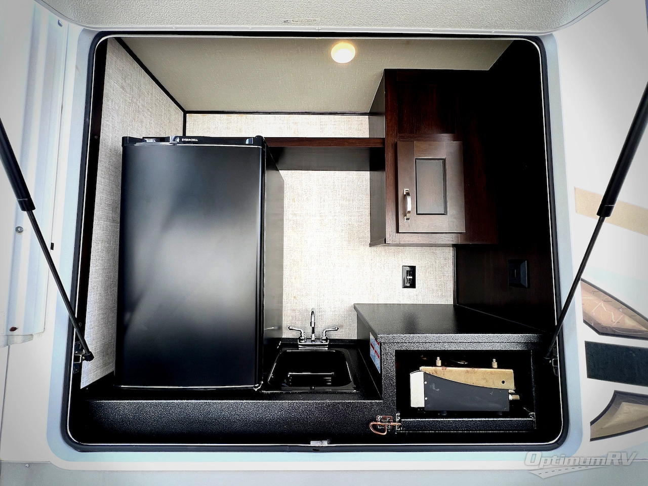 2021 Palomino Columbus Compass 298RLC Photo 17