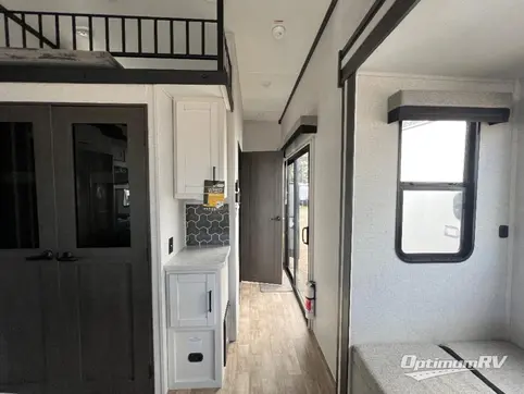 2024 CrossRoads Hampton HP375DBL RV Photo 3