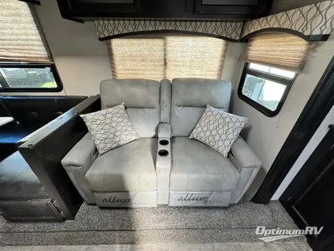 2019 Venture SportTrek 322VBH RV Photo 3