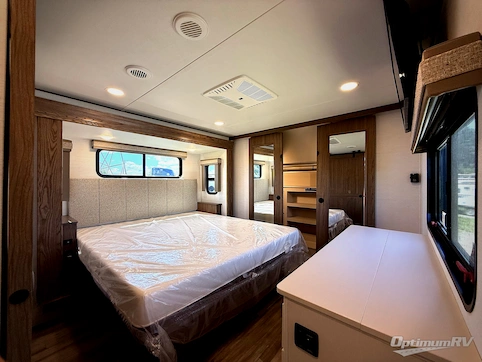 2024 Alliance Paradigm 310RL RV Photo 4