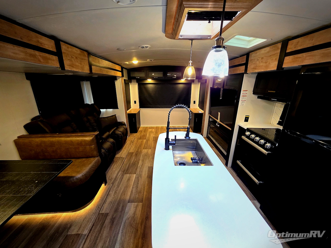 2023 Keystone Outback 328RL Photo 4
