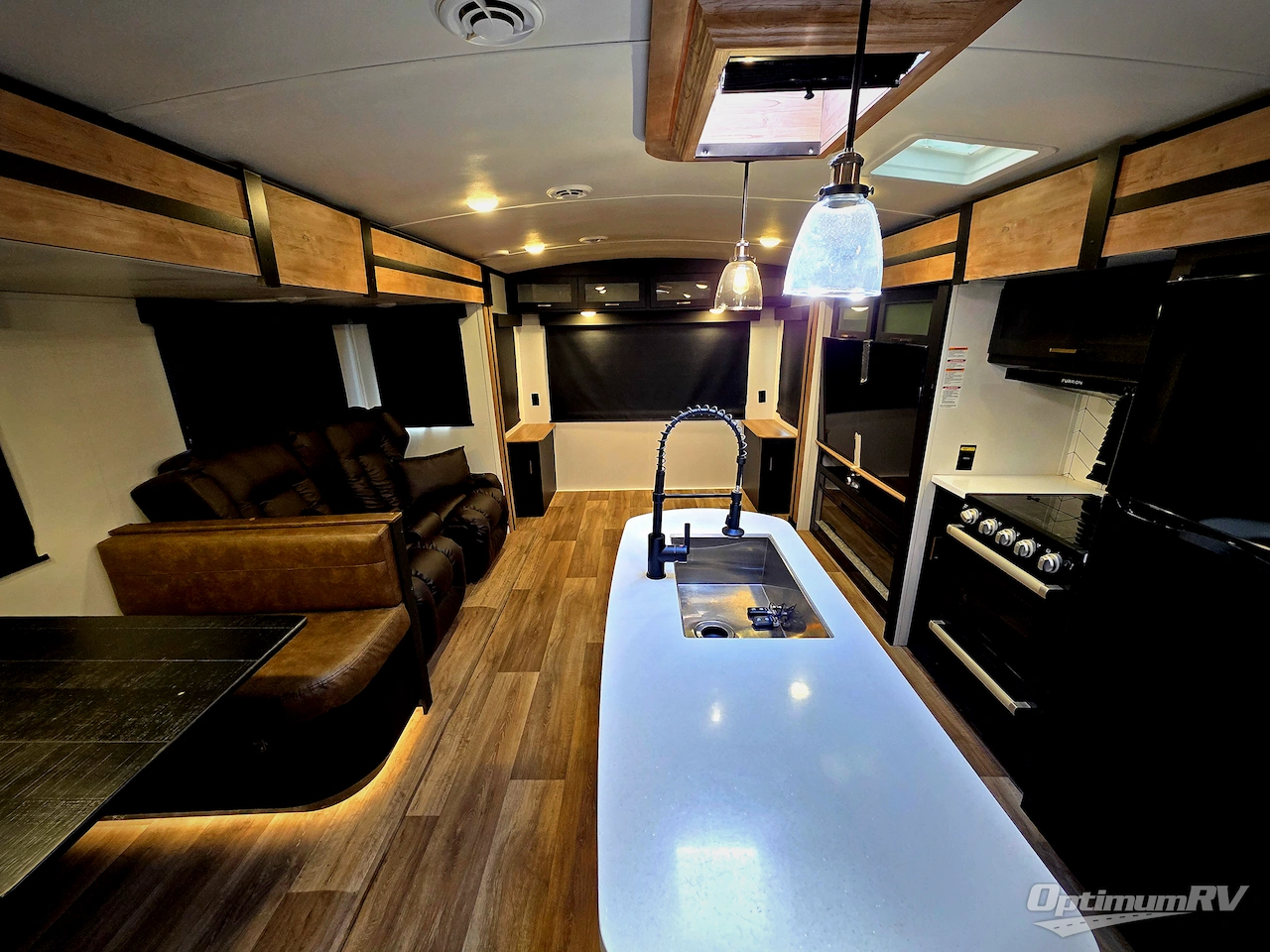 2023 Keystone Outback 328RL Photo 5