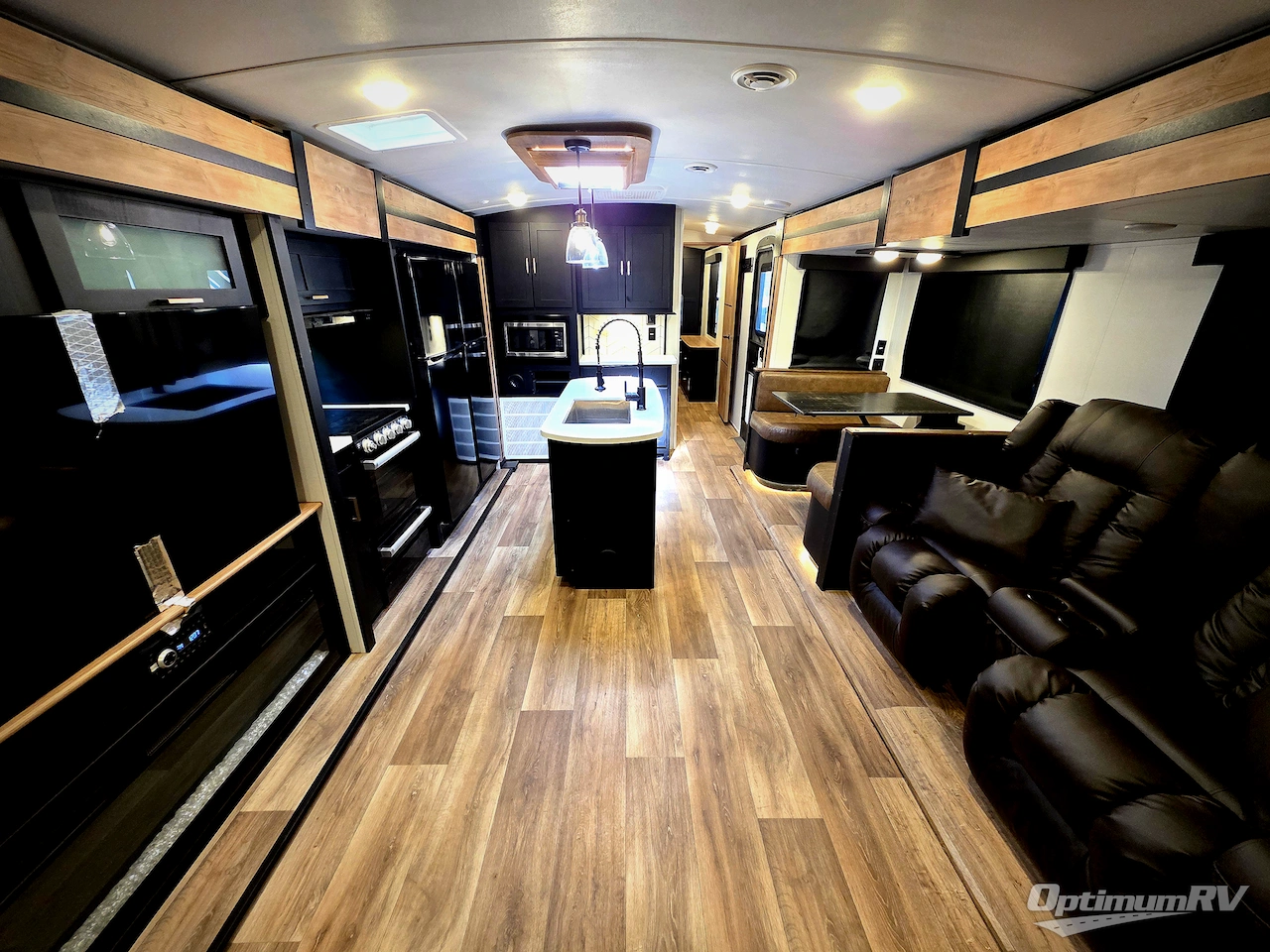 2023 Keystone Outback 328RL Photo 6