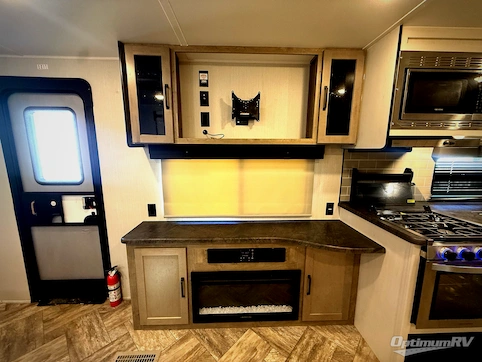 2023 Palomino Puma 28RKQS RV Photo 3