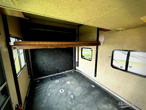 2012 Heartland Cyclone 3950 RV Photo 3