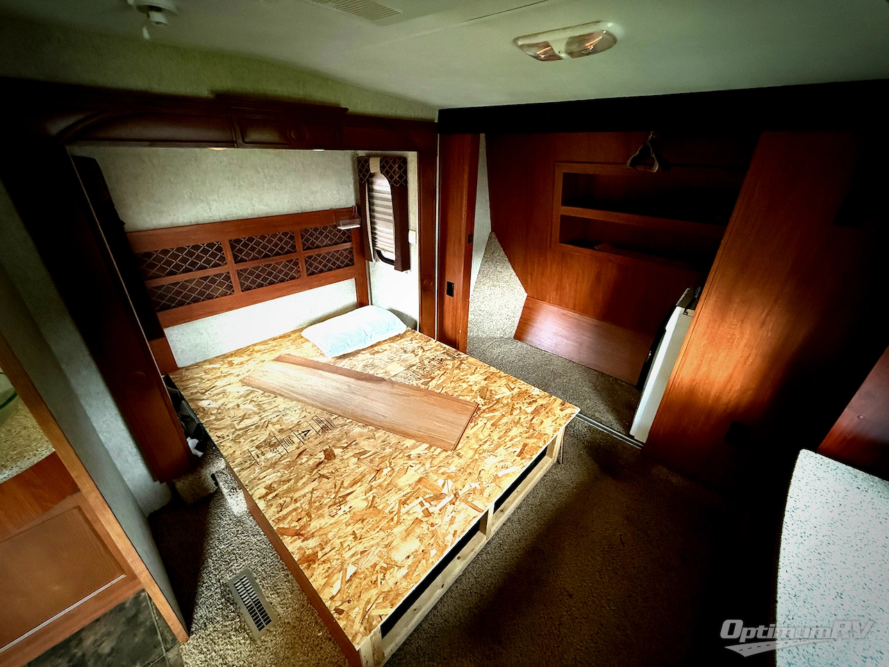 2012 Heartland Cyclone 3950 Photo 17