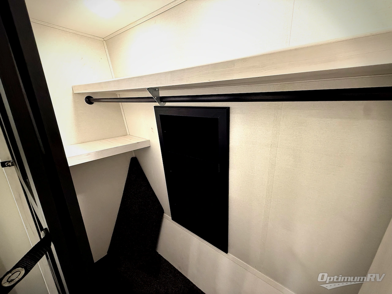 2024 Heartland Bighorn 3215RL Photo 22