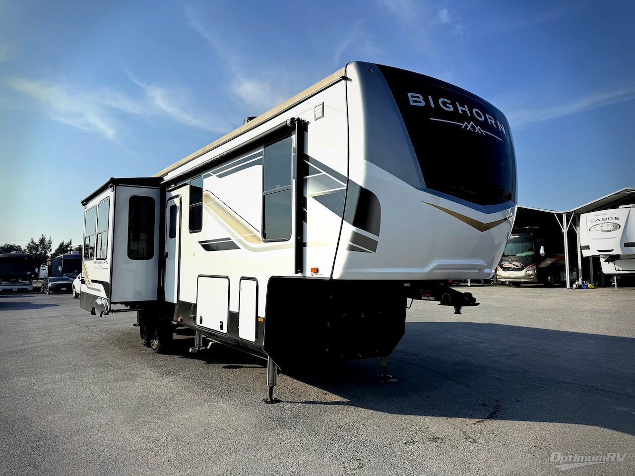 2024 Heartland Bighorn 3215RL Photo 1