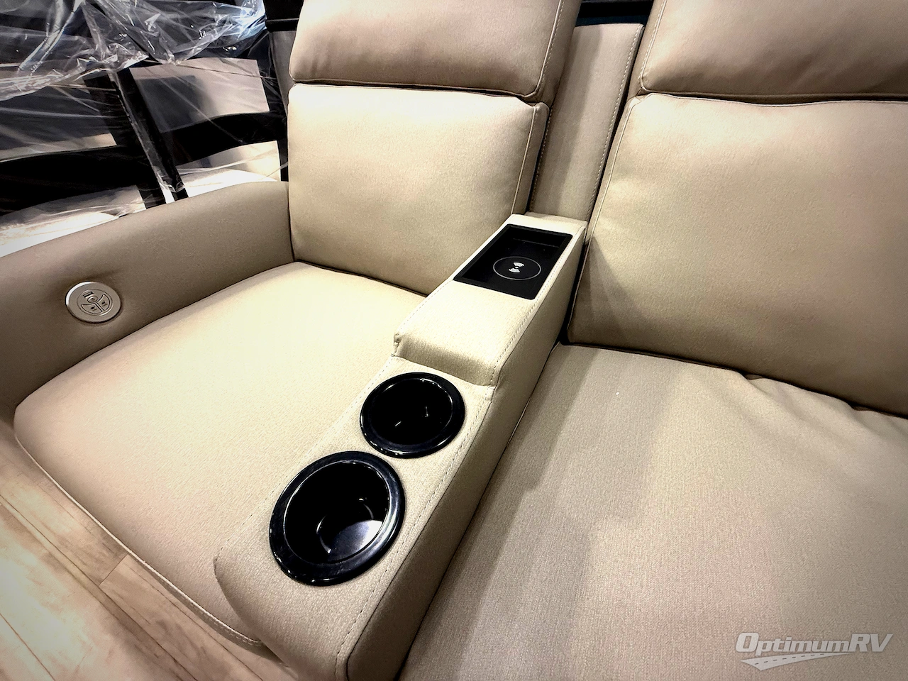 2026 Keystone Alpine Avalanche Edition 390DS Photo 6