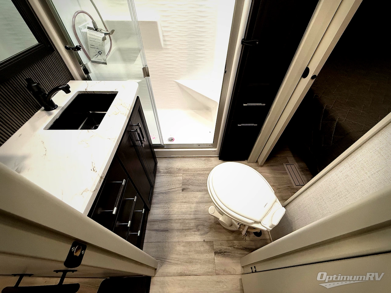 2026 Keystone Alpine Avalanche Edition 390DS Photo 23