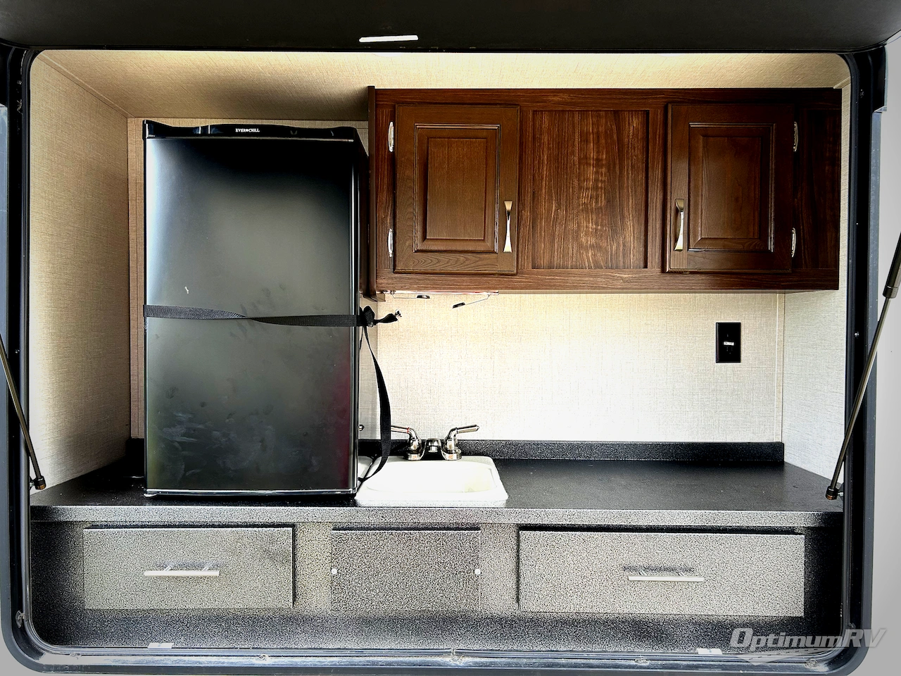 2018 Palomino SolAire Ultra Lite 251RBSS Photo 13